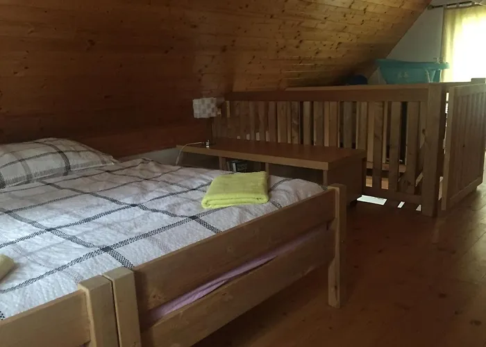 山林小屋 U Smoliku